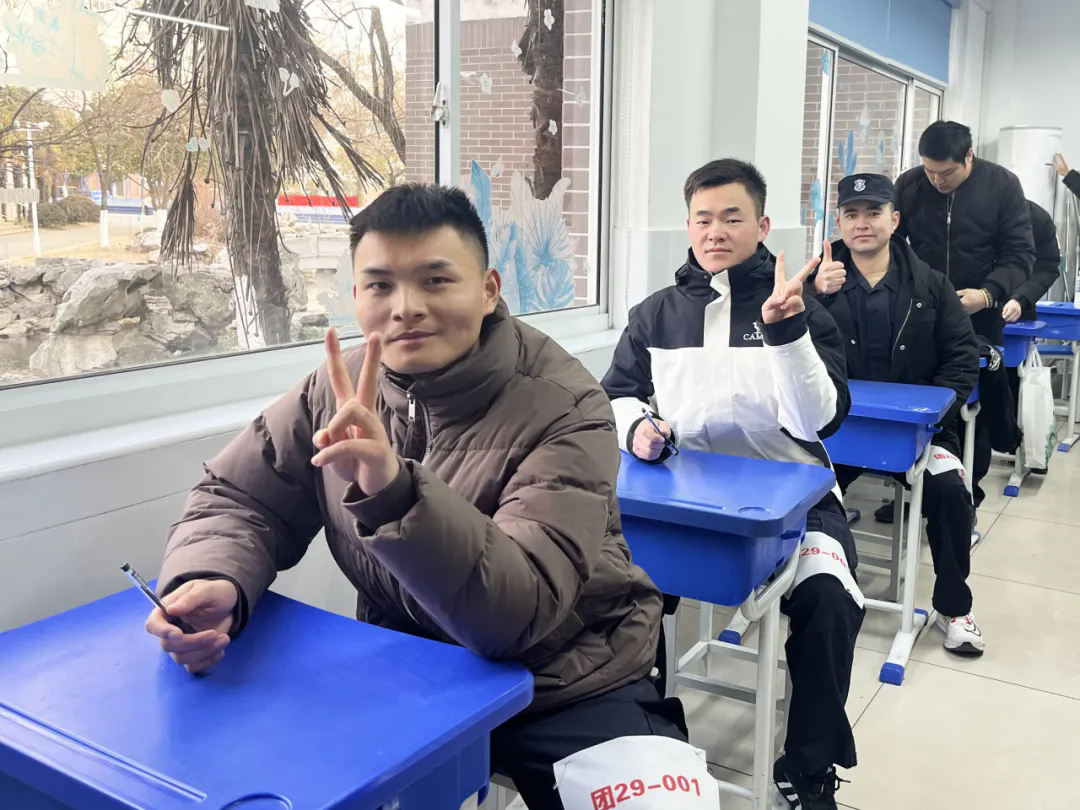 1740636061805739.png 640.webp (15).png